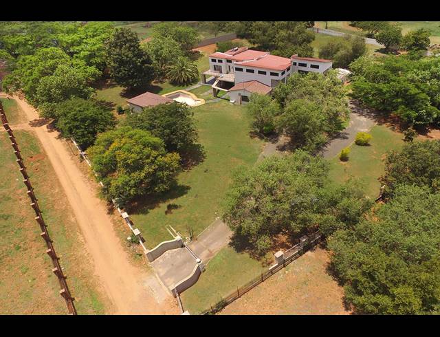 6 BEDROOM HOUSE FOR SALE IN PRESIDENT PARK